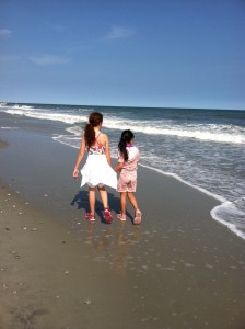 Sisters at the beach, Gabrielle and Gracie
